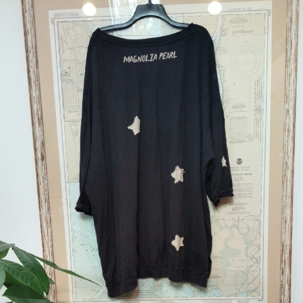 Magnolia Pearl Black Tunic with Cream Star Details